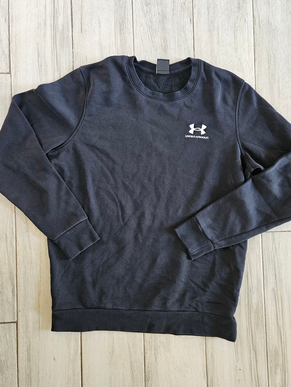 Under Armour Men’s Black Crewneck Pullover with Logo